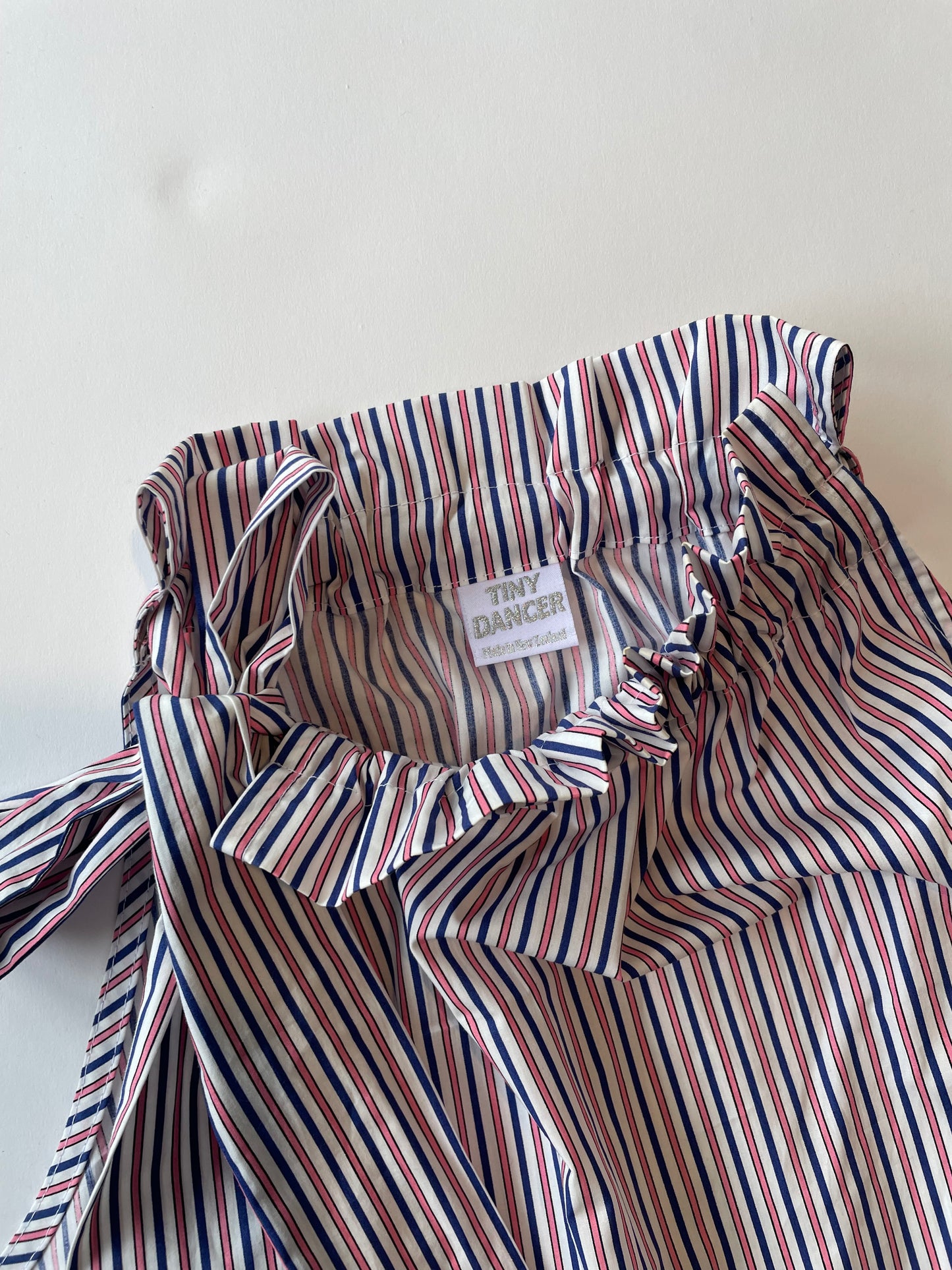 Pre-loved Ruffle Bow Top /6